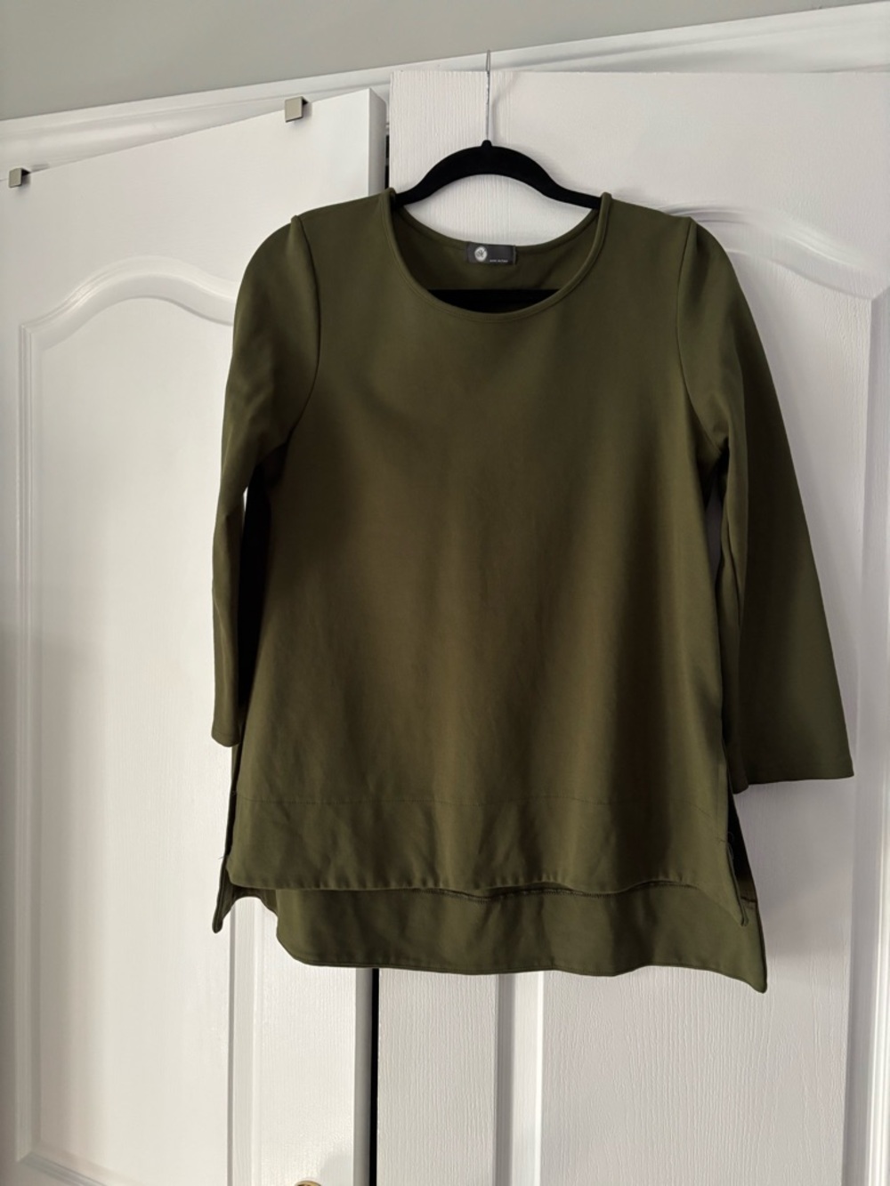 M Made in Italy Olive Green Crewneck Tunic Top